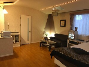 Blackout drapes, soundproofing, free WiFi, bed sheets - Restay Penthouse - Adults Only (Kitakyushu)