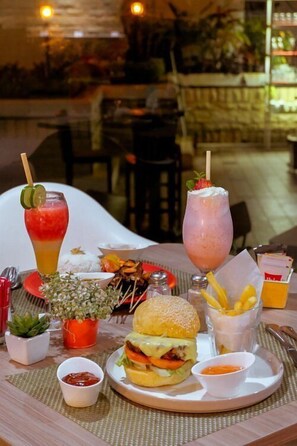 Restaurant - Tamarin Hotel Jakarta manage by Vib Hospitality Management (Jakarta)