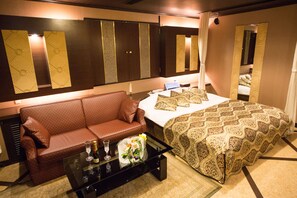 بديكورات فريدة لكل غرفة وطراز فريد لكل وحدة وواي فاي مجانًا