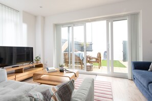 Smart-TV, Stereoanlage