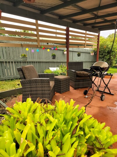 Bohemian Vintage King Bed Caravan w Hydrotherapy Spa & 5m Bell Tent w Queen Bed