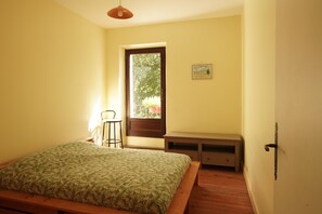 2 chambres, lit parapluie, Wi-Fi, draps fournis