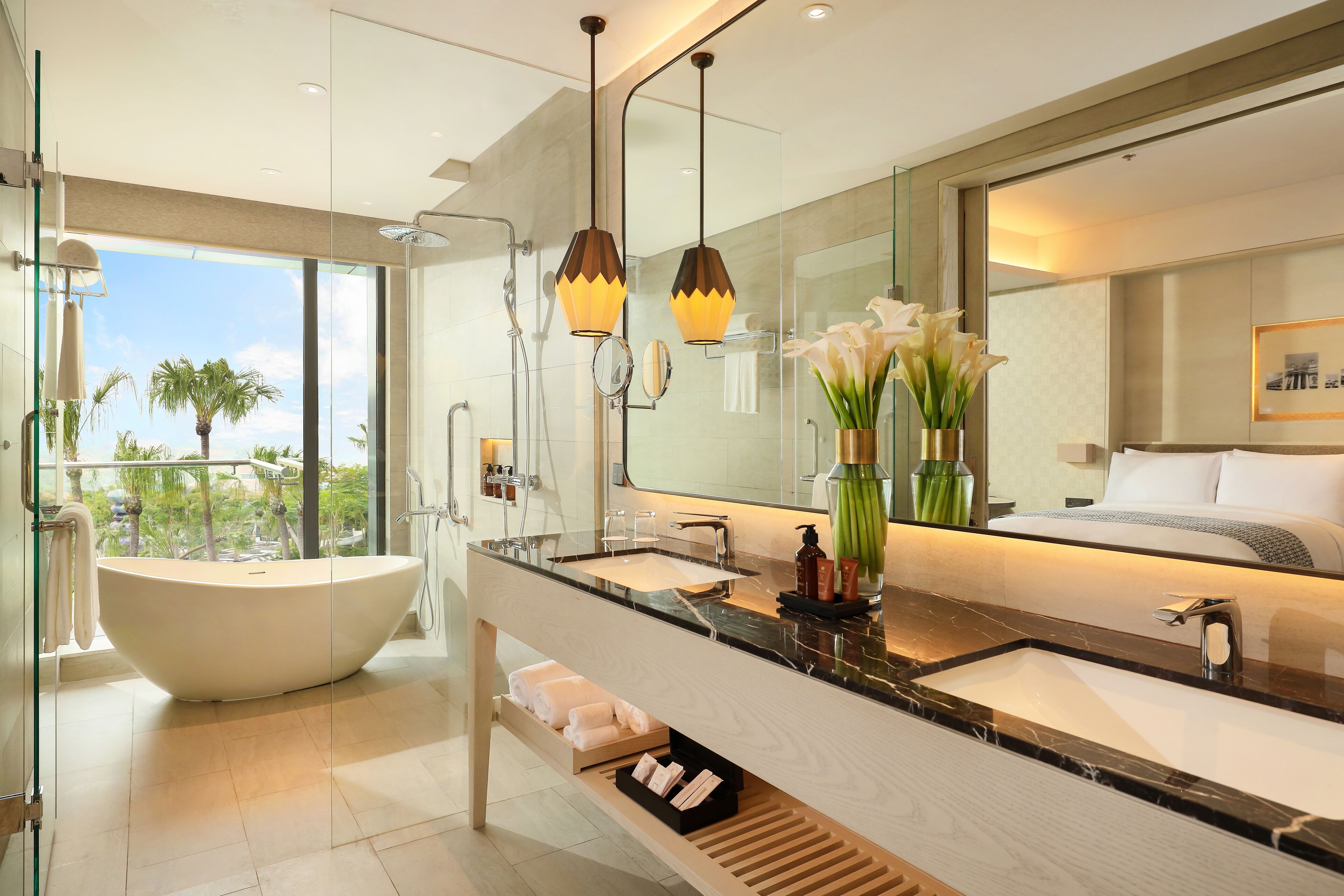 Phòng 2 giường đơn Premier | Phòng tắm | Buồng tắm vòi sen, đồ dùng nhà tắm miễn phí, máy sấy tóc 