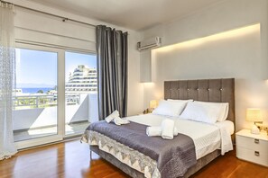 Romanttinen talo, 3 makuuhuonetta, merinäköala | 3 makuuhuonetta, tallelokero huoneessa, yksilöllisesti sisustettu