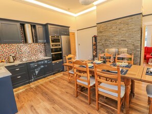 Cottage | Private kitchen - Glebe House (Seaham)