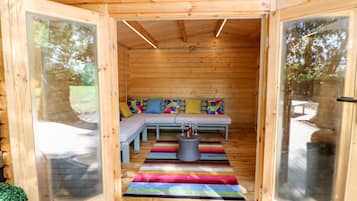 Cottage | 3 bedrooms, individually decorated, individually furnished, free WiFi