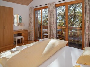 3 chambres, fer et planche Ă repasser, Internet gratuit