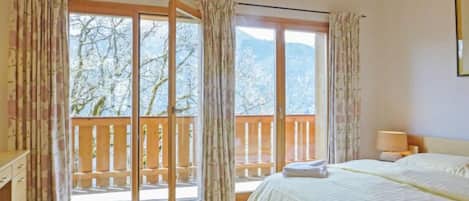 3 Schlafzimmer, Bügeleisen/Bügelbrett, kostenloses Internet