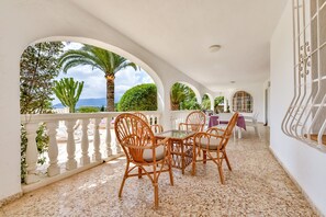 Outdoor dining - LAS ROSAS, villa for rent in Benissa for 8 pax with private pool (Benissa)