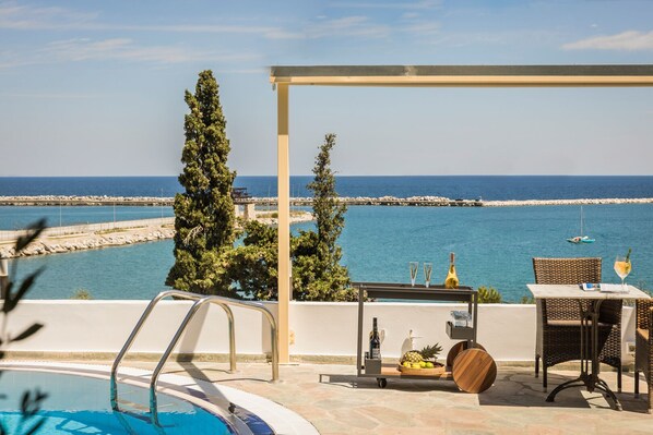 Exterior - Griffon Kymi Hotel previously known as Valledi Village (Kymi-Aliveri)