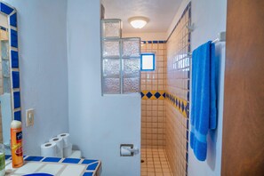 Een douche, een haardroger