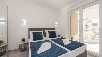 Appartement Deluxe, 2 chambres, accĂšs piscine, vue piscine