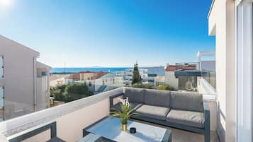 Deluxe Apartment, 3 Bedrooms, Non Smoking, Pool View | Beach/ocean view