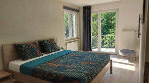 5 dormitorios, cuna de viaje, wifi gratis y ropa de cama