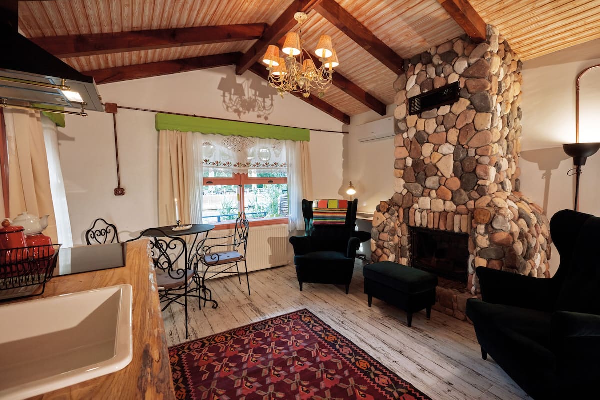 1 bedroom, Egyptian cotton sheets, premium bedding, free minibar