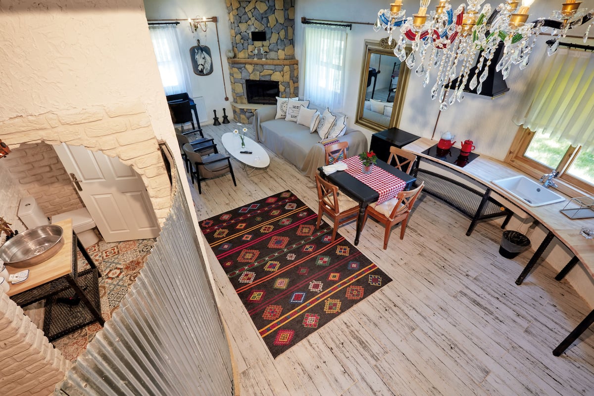 1 bedroom, Egyptian cotton sheets, premium bedding, free minibar