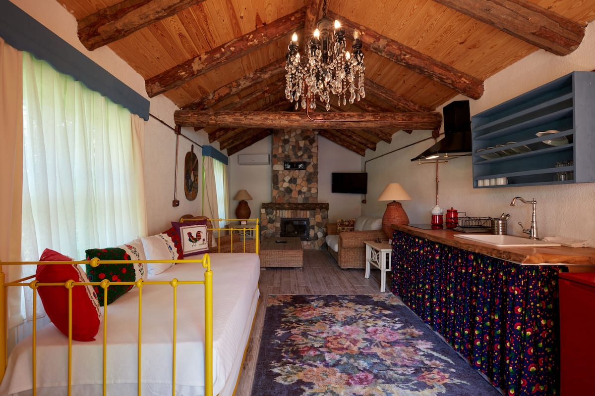 1 bedroom, Egyptian cotton sheets, premium bedding, free minibar