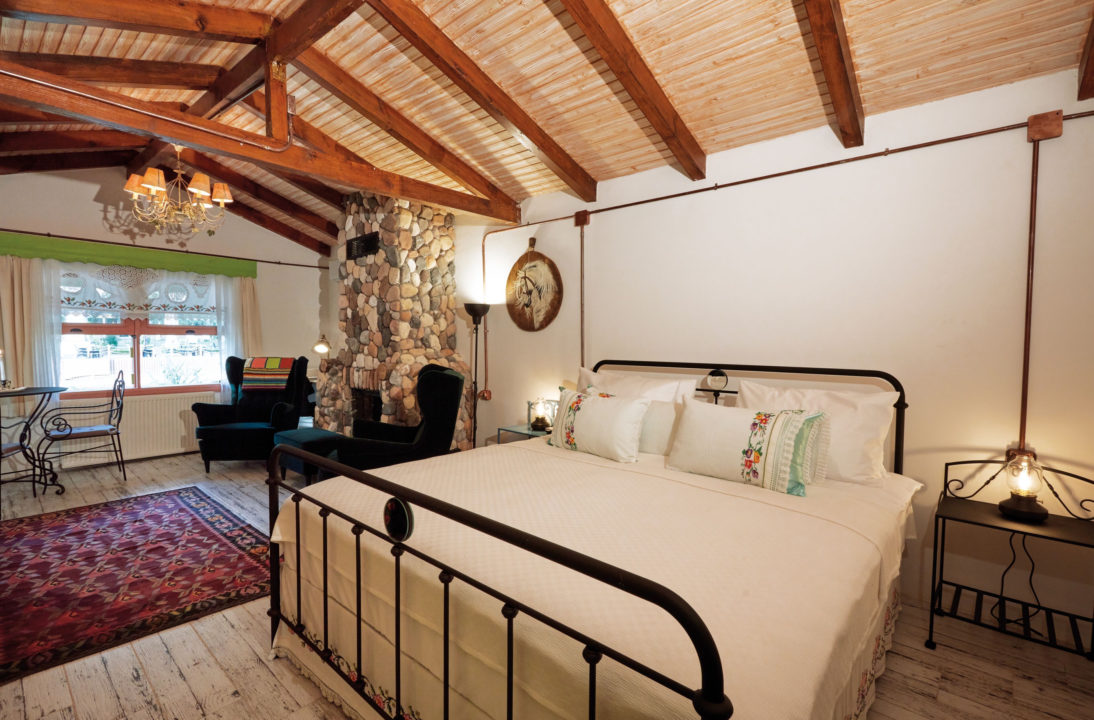 Egyptian cotton sheets, premium bedding, free minibar
