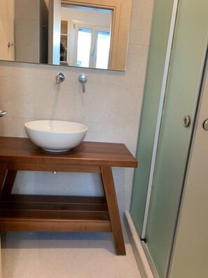 Apartemen | Kamar mandi