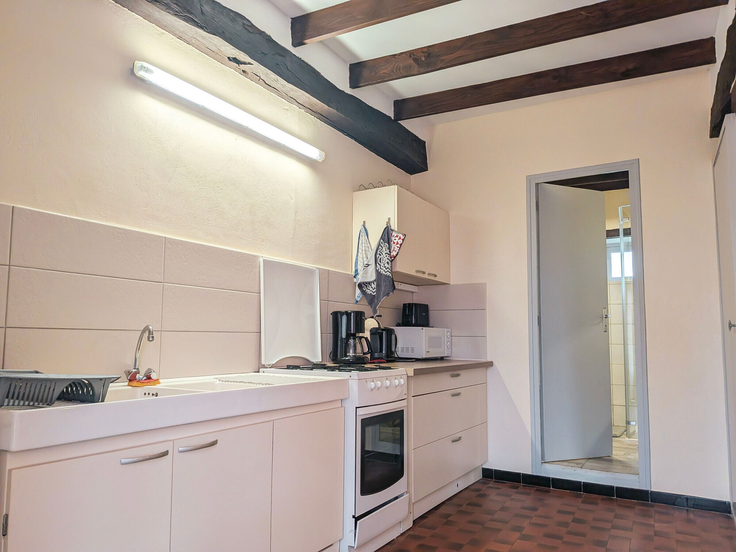 Fridge, microwave, oven