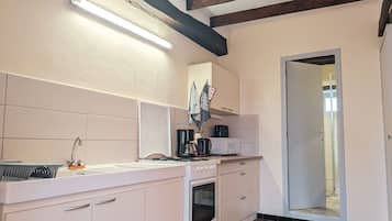 Fridge, microwave, oven