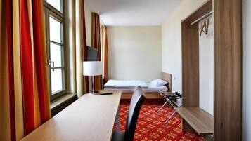 Standard Single Room | Meja, Wi-fi percuma, cadar katil