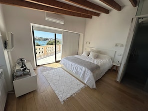 4 chambres, fer et planche Ă repasser, Wi-Fi, draps fournis