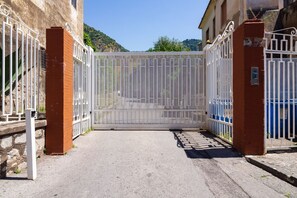 Enceinte de lâhĂ©bergement