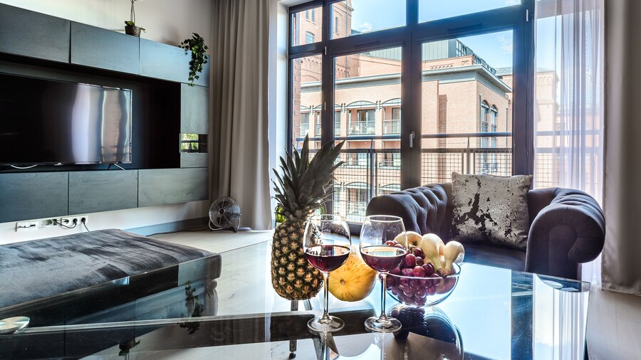 Lumina stylish and spacious studio
