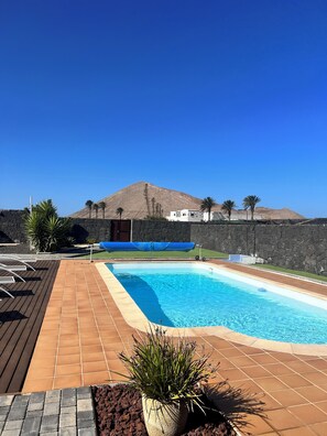 Piscine extérieure