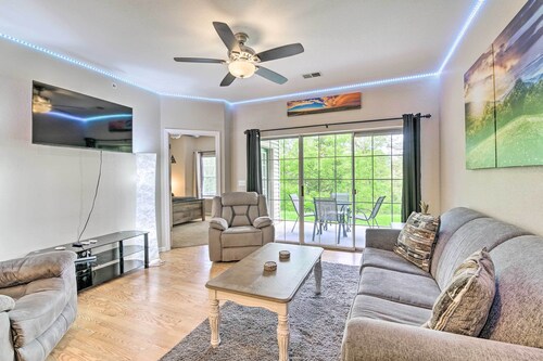 6 Mi to Branson Strip! Dog-Friendly Golf Condo