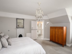 Cottage | Individually decorated, individually furnished, free WiFi
