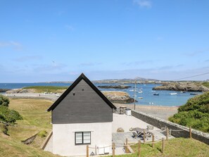 Cottage | Beach/ocean view