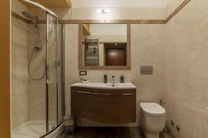 Regadera y bidet 