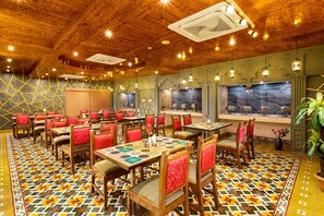 Restaurant - Justa Sarang Rameshwaram (Rameshwaram)