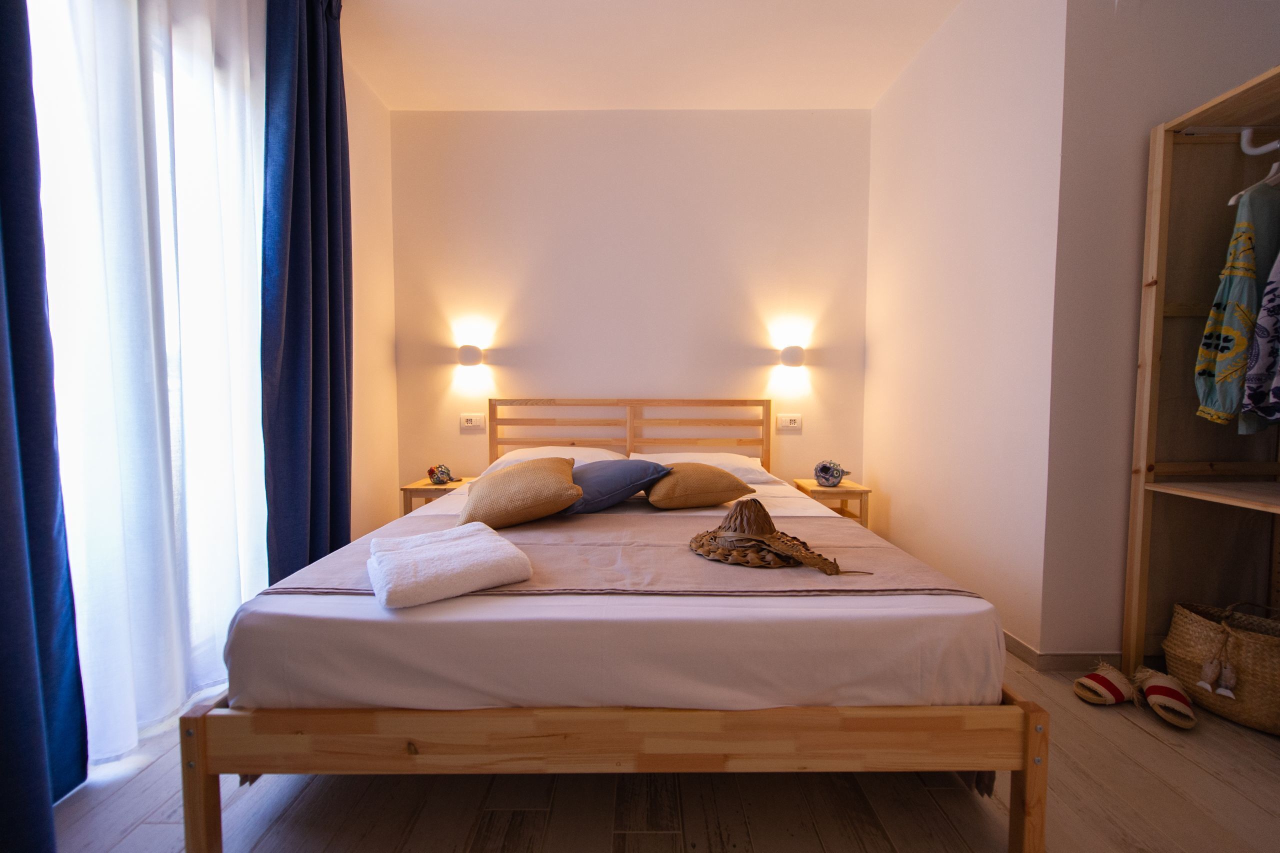 1 soveværelse, skrivebord, gratis Wi-Fi