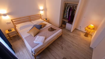 1 bedroom, desk, free WiFi