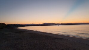 靠近海滩、3 间海滩酒吧