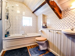 3 bedrooms, individually decorated, individually furnished, free WiFi - Tyddyn Bach (Newport)