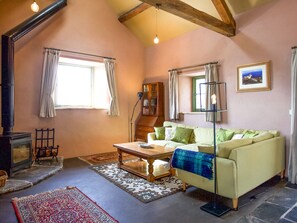 Cottage | Living room - Tyn Llwyn Cornel Eco Barn (Penrhyndeudraeth)