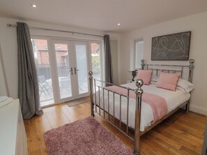 Chaumière | 5 chambres, décor unique, ameublement unique, accès au Wi-Fi (inclus)