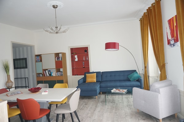 Smart TV, DVD player, books, music library