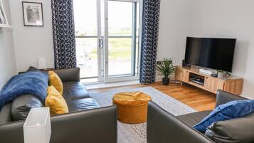 ์ฝํฐ์ง | ๋ด๋ถ