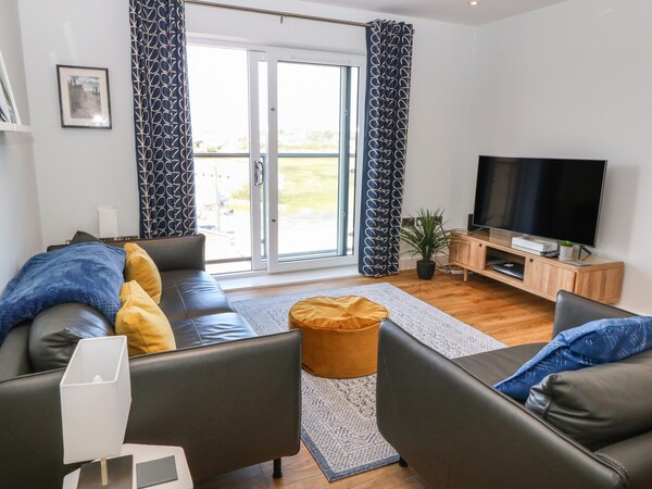 Beach Apartment 9 - Trearddur Bay