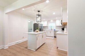 Mikrobølgeovn, ovn og oppvaskmaskin