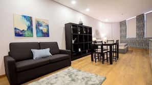 TV - Bugalha My Loft Douro 4 (Peso da Régua)