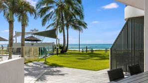 Terrace/patio - San Simeon 4 - Ground Floor, Absolute Beachfront T (Tugun)