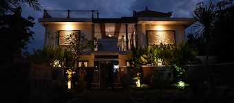 Mandox Villa Bali