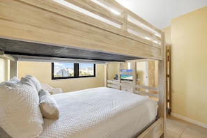 3 chambres, fer et planche à repasser, Wi-Fi gratuit, draps fournis