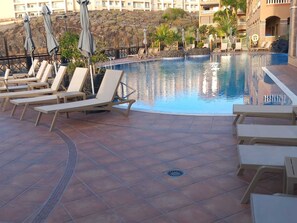 Outdoor pool, a heated pool
